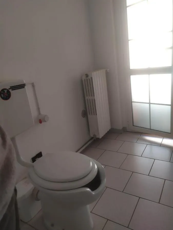 Hotel La Quiete Senna Comasco Affittacamere